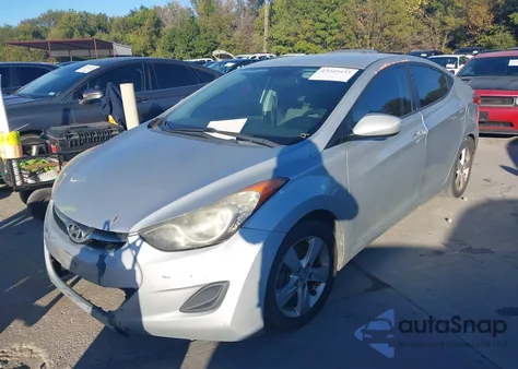 2013 Hyundai Elantra Gls z USA, uszkodzony, nr VIN 5NPDH4AE7DH323935